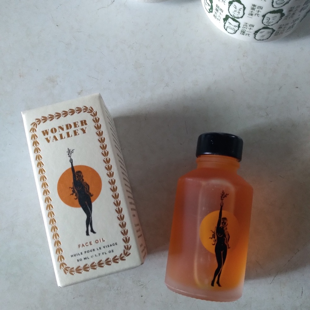 Wonder Valley Facial Oil, 50ml new and unopened